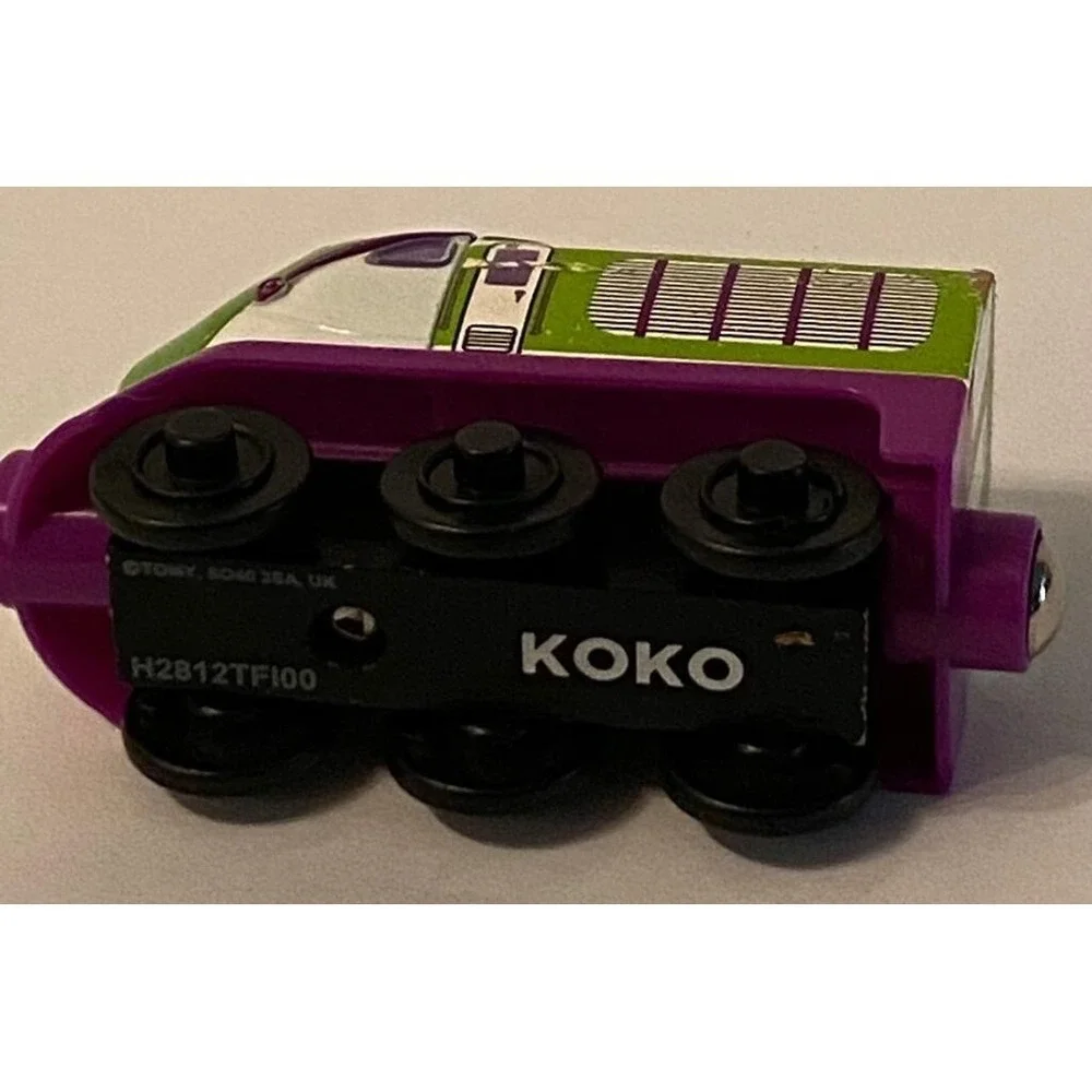 Chuggington Wooden Railway KoKo Train‎ Engine Magnetic TOMY TOY Train